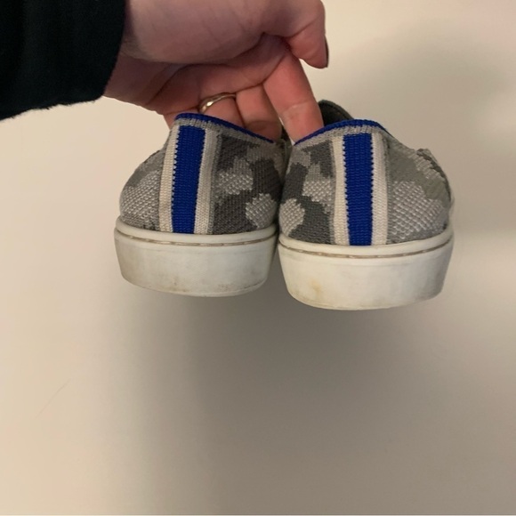Rothy's The Kids Sneaker In Grey Camo Unisex Size 4 Sold Out - Picture 4 of 6